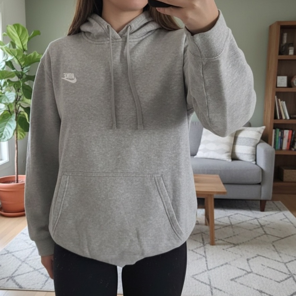 Nike Men's Heather Gray Pullover Hoodie